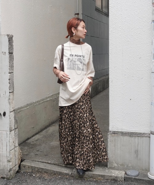 TEEN BOOP(ティーンブープ)の「クラシックフォトルーズTee(Tシャツ/カットソー・レディース・オフホワイト/ブラック・FREE)」の5枚目の写真