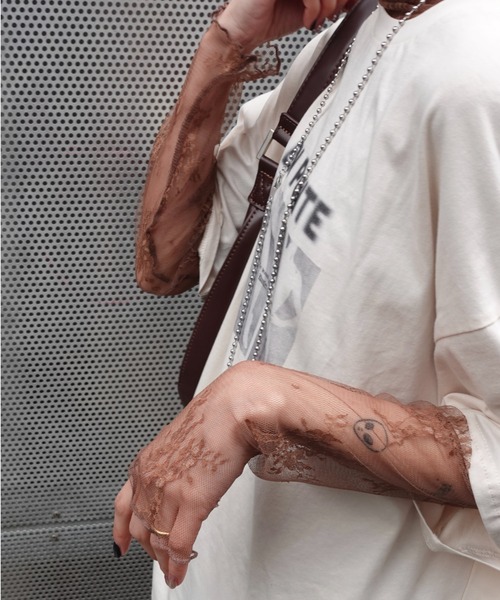 TEEN BOOP(ティーンブープ)の「クラシックフォトルーズTee(Tシャツ/カットソー・レディース・オフホワイト/ブラック・FREE)」の14枚目の写真