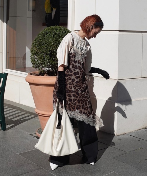 TEEN BOOP(ティーンブープ)の「クラシックフォトルーズTee(Tシャツ/カットソー・レディース・オフホワイト/ブラック・FREE)」の20枚目の写真