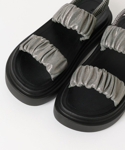 LEPSIM（レプシィム）の「ギャザークッションサンダル　638838（サンダル・レディース・レオパード/ブラック/ガンメタ・LARGE/MEDIUM）」の8枚目の写真