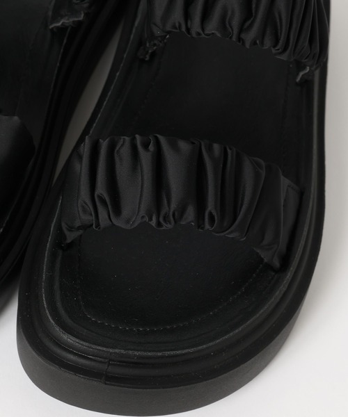 LEPSIM（レプシィム）の「ギャザークッションサンダル　638838（サンダル・レディース・レオパード/ブラック/ガンメタ・LARGE/MEDIUM）」の10枚目の写真