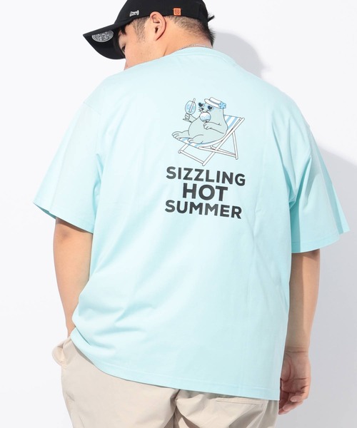 B&T CLUB（ビーティークラブ）の「Tシャツ 半袖 メンズ 大きいサイズ ヒヤテック USAコットン アニマルプリント クルーネック B＆T CLUB (ビーアンドティークラブ)（Tシャツ/カットソー・メンズ・ネイビー/ホワイト/ブルー/ブラック・X2(4L～5L)/X1(3L～4L)/X3(6L～7L)/X4(8L～9L)）」の4枚目の写真