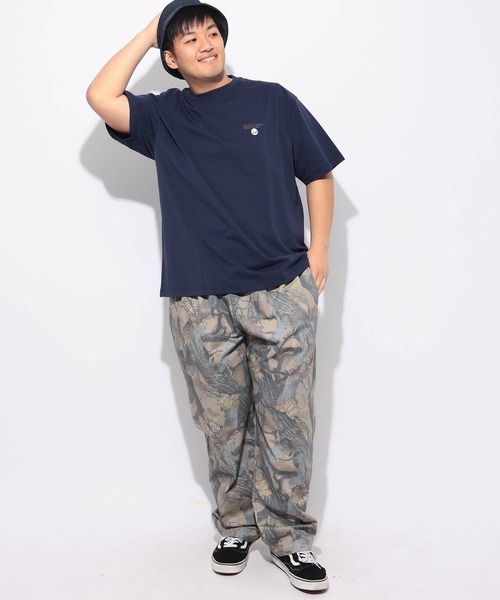B&T CLUB（ビーティークラブ）の「Tシャツ 半袖 メンズ 大きいサイズ ヒヤテック USAコットン アニマルプリント クルーネック B＆T CLUB (ビーアンドティークラブ)（Tシャツ/カットソー・メンズ・ネイビー/ホワイト/ブルー/ブラック・X2(4L～5L)/X1(3L～4L)/X3(6L～7L)/X4(8L～9L)）」の14枚目の写真