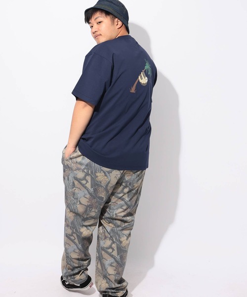 B&T CLUB（ビーティークラブ）の「Tシャツ 半袖 メンズ 大きいサイズ ヒヤテック USAコットン アニマルプリント クルーネック B＆T CLUB (ビーアンドティークラブ)（Tシャツ/カットソー・メンズ・ネイビー/ホワイト/ブルー/ブラック・X2(4L～5L)/X1(3L～4L)/X3(6L～7L)/X4(8L～9L)）」の16枚目の写真