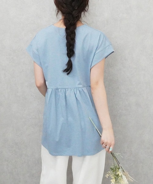 SELECT LEVERY(セレクトリベリー)の「ミニVネック ペプラム フレンチスリーブ Tシャツ(Tシャツ/カットソー・レディース・アイボリー/ブルー/ブラック・MEDIUM)」の11枚目の写真