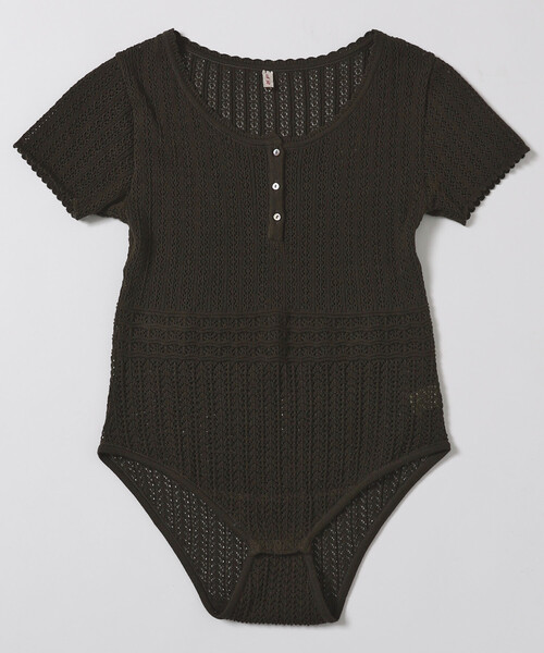 Firsthand(ファーストハンド)の「NOHRA/ノーラ Knit leotard / N26SS-K01 / コットンニット レオタード / ショートスリーブ ボディスーツ(Tシャツ/カットソー・レディース・ブラック/ホワイト/ダークブラウン・フリ-)」の6枚目の写真
