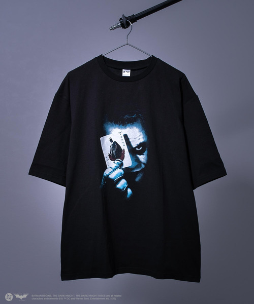 DC（ディーシー）の「The Dark Knight  ダークナイト 半袖Tシャツ JOKER ジョーカー バットマン BATMAN（Tシャツ/カットソー・メンズ・ホワイト系その他/ブラック系その他3/ホワイト系その他2/ブラック系その他/ブラック系その他2・L/M）」の9枚目の写真