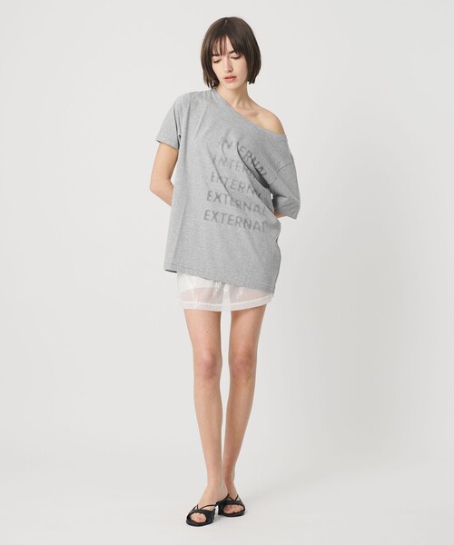ATTISESSION(アティセッション)の「<ATTISESSION>ビック オフショルダー Tシャツ(Tシャツ/カットソー・レディース・グレー系/ホワイト・FREE)」の3枚目の写真