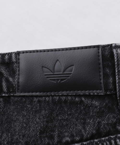 adidas Originals（アディダスオリジナルス）の「adidas originals / アディダス オリジナルス FIREBIRD ADICOLOR DENIM SHORTS（その他パンツ・レディース・ブラック・30/28）」の8枚目の写真