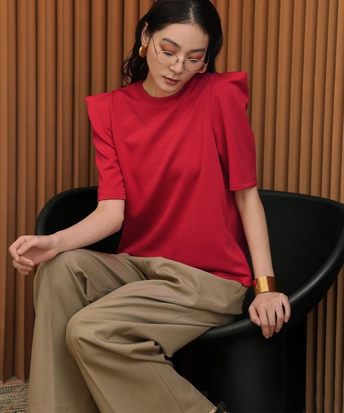ELFRANK(エルフランク)の「ダンボールタックショルダートップス(Tシャツ/カットソー・レディース・レッド/ブラック/オフホワイト・L/M)」の6枚目の写真
