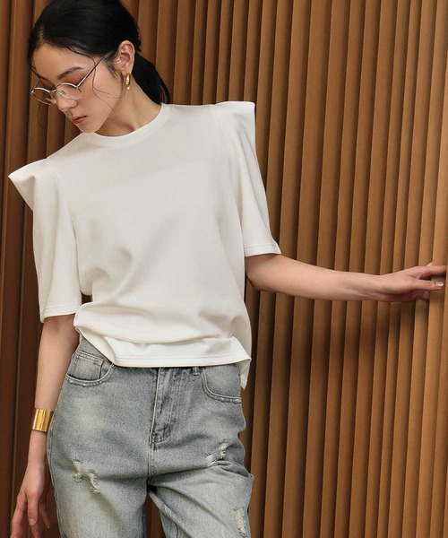 ELFRANK(エルフランク)の「ダンボールタックショルダートップス(Tシャツ/カットソー・レディース・レッド/ブラック/オフホワイト・L/M)」の16枚目の写真