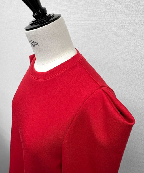 ELFRANK(エルフランク)の「ダンボールタックショルダートップス(Tシャツ/カットソー・レディース・レッド/ブラック/オフホワイト・L/M)」の21枚目の写真