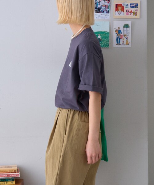 GEVACO（ゲバコ）の「【GEVACO/ゲバコ】【CIAOPANICTYPY限定商品】汗染み防止抗菌防臭ワンポイントワッペンTEE（Tシャツ/カットソー・レディース・グリーン/ブラウン/オフホワイト/ブラック/チャコールグレー/グレー/マスタード・LARGE/MEDIUM/X-LARGE）」の19枚目の写真