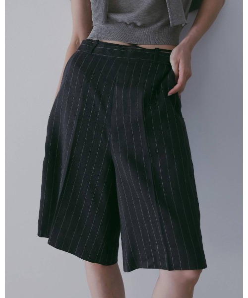 anuke(アンヌーク)の「Linen Half Pants 62610705(その他パンツ・メンズ・ブラウン/ネイビー・36/38)」の2枚目の写真