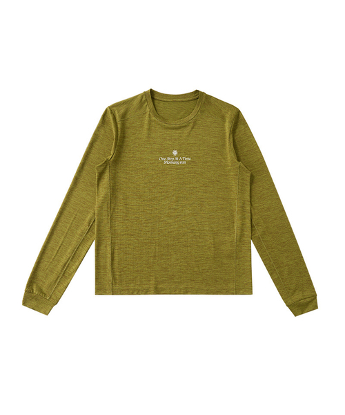 BUTTON SEOUL（ボタンソウル）の「[ウィメンズ] エアライトバックグラフィックモーニングランロングスリーブ (7 COLOR)（Tシャツ/カットソー・レディース・オリーブ/ブラック/ピンク/ブラウン/オレンジ/パープル/レモンイエロー・SMALL/MEDIUM/LARGE）」の4枚目の写真