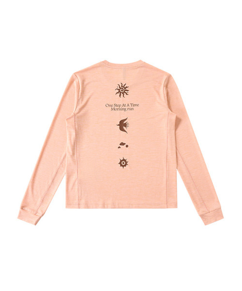 BUTTON SEOUL（ボタンソウル）の「[ウィメンズ] エアライトバックグラフィックモーニングランロングスリーブ (7 COLOR)（Tシャツ/カットソー・レディース・オリーブ/ブラック/ピンク/ブラウン/オレンジ/パープル/レモンイエロー・SMALL/MEDIUM/LARGE）」の12枚目の写真