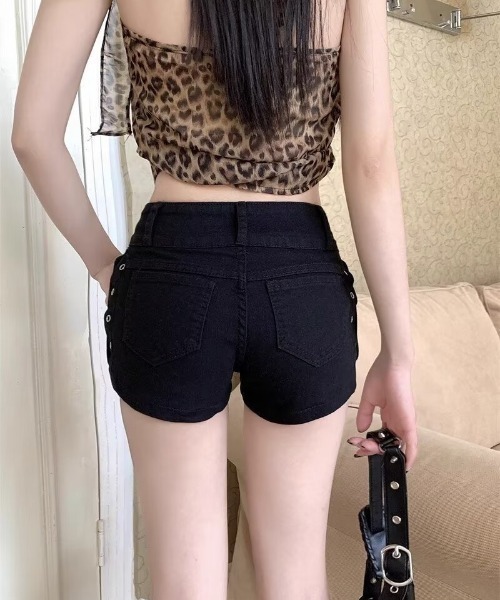 almo(アルモ)の「【LAMPOON】ブラックショートパンツ(その他パンツ・レディース・ブラック・SMALL/MEDIUM/LARGE)」の5枚目の写真