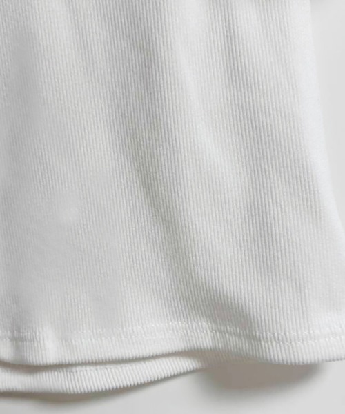 Doux Belle（ドゥーベル）の「レース付きVネックトップス（Tシャツ/カットソー・レディース・ホワイト/ブラック・LARGE/MEDIUM）」の5枚目の写真