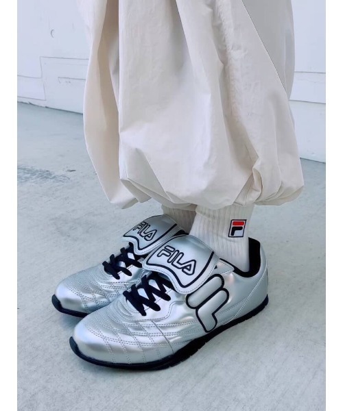 FILA(フィラ)の「FILA FASCINO LS(スニーカー・メンズ・シルバー・28.0cm/27.0cm/26.0cm/25.0cm/24.0cm/23.0cm)」の1枚目の写真