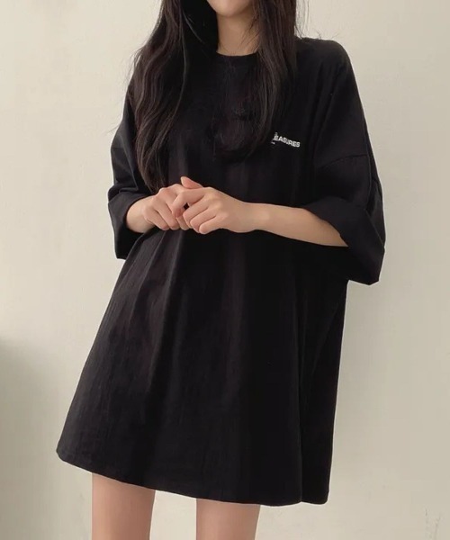 LETee(レティー)の「ゆるっとシルエットでこなれ感♪大人カジュアルに決まるビッグTシャツ(Tシャツ/カットソー・レディース・ダークグレー/ブラック/カーキ・FREE)」の2枚目の写真