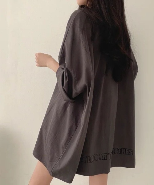 LETee(レティー)の「ゆるっとシルエットでこなれ感♪大人カジュアルに決まるビッグTシャツ(Tシャツ/カットソー・レディース・ダークグレー/ブラック/カーキ・FREE)」の11枚目の写真
