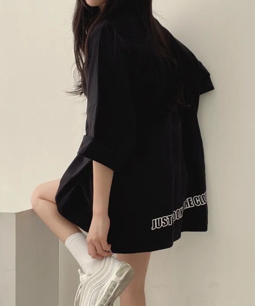 LETee(レティー)の「ゆるっとシルエットでこなれ感♪大人カジュアルに決まるビッグTシャツ(Tシャツ/カットソー・レディース・ダークグレー/ブラック/カーキ・FREE)」の9枚目の写真