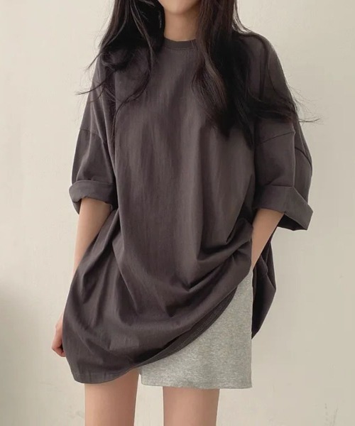 LETee(レティー)の「ゆるっとシルエットでこなれ感♪大人カジュアルに決まるビッグTシャツ(Tシャツ/カットソー・レディース・ダークグレー/ブラック/カーキ・FREE)」の13枚目の写真