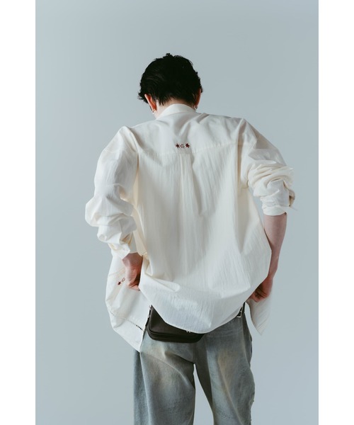 Knuth Marf(クヌースマーフ)の「embroidered shirt(unisex)(シャツ/ブラウス・レディース・ブラック/アイボリー/ストライプ・FREE)」の15枚目の写真
