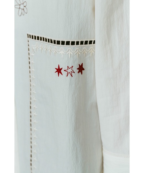 Knuth Marf(クヌースマーフ)の「embroidered shirt(unisex)(シャツ/ブラウス・レディース・ブラック/アイボリー/ストライプ・FREE)」の18枚目の写真