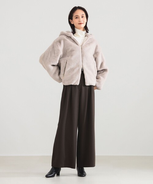 Demi-Luxe BEAMS(デミルクス ビームス)の「TATRAS / YUMOLA ボア ブルゾン(ブルゾン・レディース・ライトグレー/ブラック・2/1)」の19枚目の写真