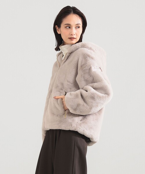 Demi-Luxe BEAMS(デミルクス ビームス)の「TATRAS / YUMOLA ボア ブルゾン(ブルゾン・レディース・ライトグレー/ブラック・2/1)」の21枚目の写真