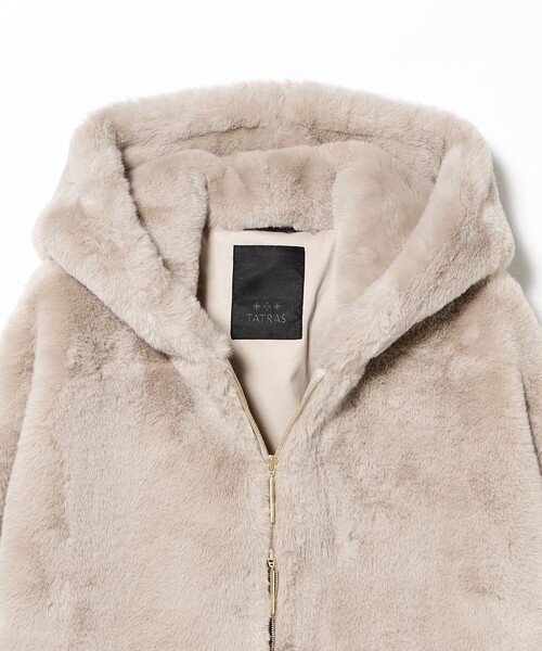 Demi-Luxe BEAMS（デミルクス ビームス）の「TATRAS / YUMOLA ボア ブルゾン（ブルゾン・レディース・ライトグレー/ブラック・2/1）」の8枚目の写真