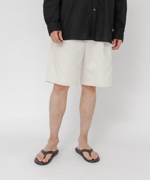 BROOKS BROTHERS(ブルックスブラザーズ)の「『別注』BROOKS BROTHERS×URBAN RESEARCH PLEAT SHORTS(その他パンツ・メンズ・ブラック/ベージュ系その他・X-LARGE/LARGE/MEDIUM)」の7枚目の写真
