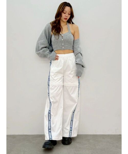 EVRIS(エヴリス)の「ラメラインワイドパンツ【セットアップ着用可能】(カーゴパンツ・レディース・ホワイト/ブラック/レッド・FREE)」の22枚目の写真