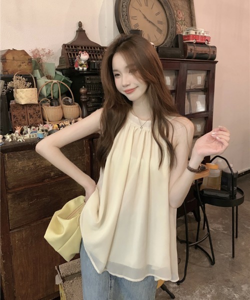 Aelina(エリナ)の「シフォンノースリーブトップス(キャミソール・レディース・ブラック/ベージュ・FREE)」の14枚目の写真