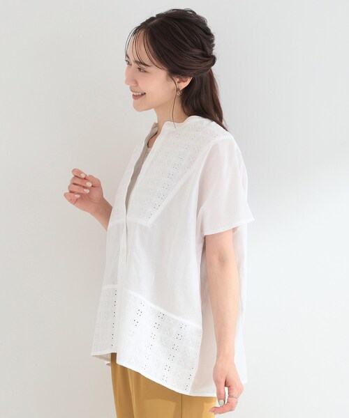 SHOO・LA・RUE(シューラルー)の「刺繍切り替え前あきブラウス(シャツ/ブラウス・レディース・ネイビー/イエロー系その他/ホワイト・04/03/02/01)」の20枚目の写真