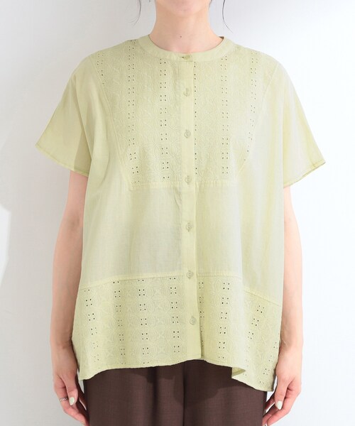 SHOO・LA・RUE(シューラルー)の「刺繍切り替え前あきブラウス(シャツ/ブラウス・レディース・ネイビー/イエロー系その他/ホワイト・04/03/02/01)」の9枚目の写真