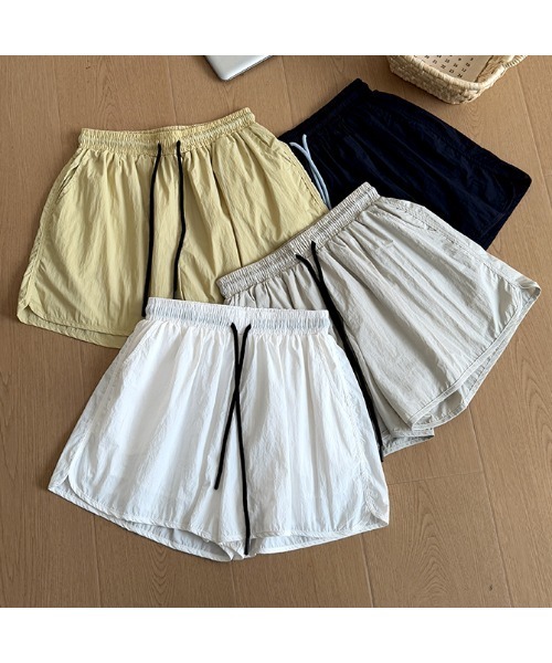 witch（ウイッチ）の「UVカット夏薄手ブルゾンとパンツセットアップ（サロペット/オーバーオール・レディース・ホワイト/ネイビー/カーキ/イエロー・FREE）」の5枚目の写真