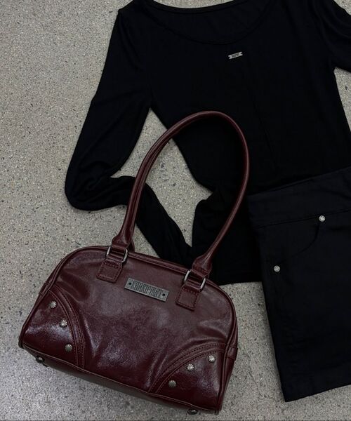 KHAKIPOINT（カーキポイント）の「Stud Boston Bag (black)（ボストンバッグ・レディース・その他・FREE）」の5枚目の写真
