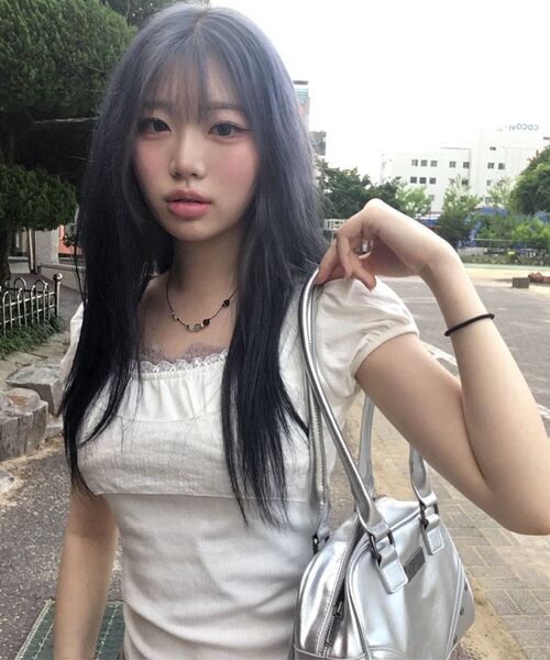 KHAKIPOINT（カーキポイント）の「Stud Boston Bag (black)（ボストンバッグ・レディース・その他・FREE）」の9枚目の写真