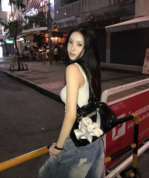 KHAKIPOINT（カーキポイント）の「Stud Boston Bag (black)（ボストンバッグ・レディース・その他・FREE）」の14枚目の写真