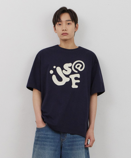 URBANSTOFF(アーバンストッフ)の「タイポグラフィックTシャツ(ネイビー)(Tシャツ/カットソー・レディース・その他・LARGE/MEDIUM/SMALL)」の4枚目の写真