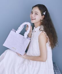サテンフリルトートバッグ」に該当するファッション通販 - ZOZOTOWN
