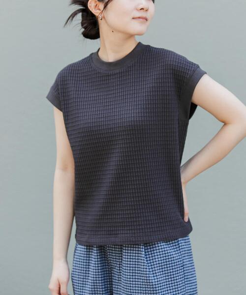 FORK&SPOON(フォークアンドスプーン)の「FORK&SPOON ワッフルバックボタンプルオーバー(Tシャツ/カットソー・レディース・チャコールグレー/ブルー/アイボリー/グレー・1)」の2枚目の写真