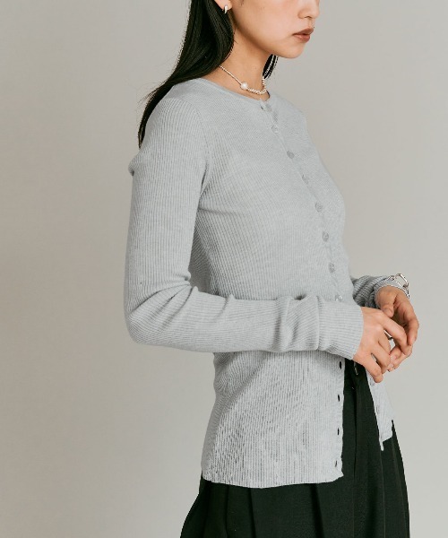 W:Huku(フーク)の「【W:Huku / ウールミックスライトニット】カーディガン / Wool Blend Lightweight Knit Cardigan(ニット/セーター・レディース・チャコール/ブラック/ライトグレー/ブラウン・FREE)」の21枚目の写真