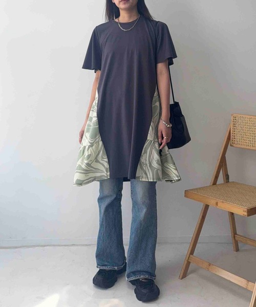 AS KNOW AS plus(アズノゥアズプラス)の「〇ひんやり冷感 サイド切り替えドッキング半袖ワンピース(ワンピース・レディース・ブラック系/グレー系/ネイビー系・FREE)」の22枚目の写真