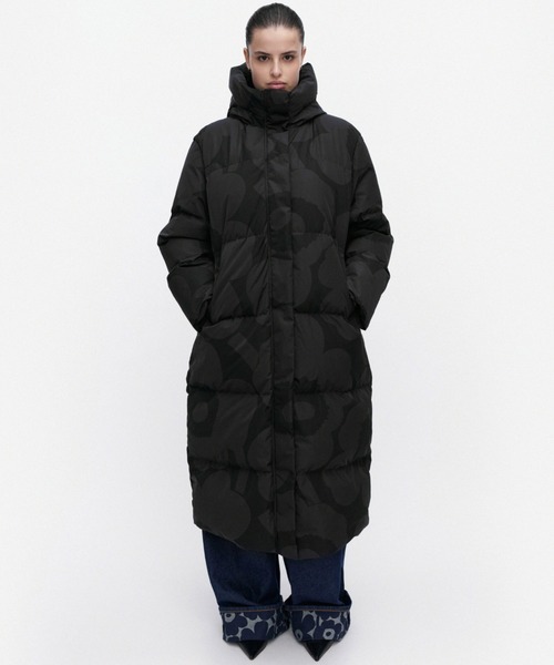 marimekko(マリメッコ)の「【バナー掲載特典付】《一部店舗・オンラインストア限定》Taiottu Unikko / down coat(ダウンジャケット/コート・レディース・ブラック・LARGE/MEDIUM/SMALL/X-SMALL)」の1枚目の写真