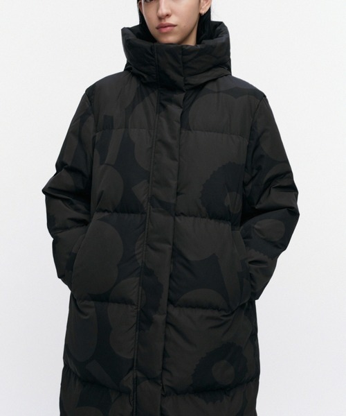 marimekko(マリメッコ)の「【バナー掲載特典付】《一部店舗・オンラインストア限定》Taiottu Unikko / down coat(ダウンジャケット/コート・レディース・ブラック・LARGE/MEDIUM/SMALL/X-SMALL)」の6枚目の写真