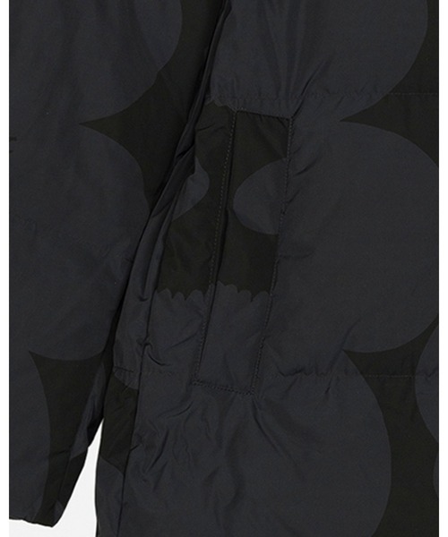 marimekko(マリメッコ)の「【バナー掲載特典付】《一部店舗・オンラインストア限定》Taiottu Unikko / down coat(ダウンジャケット/コート・レディース・ブラック・LARGE/MEDIUM/SMALL/X-SMALL)」の11枚目の写真