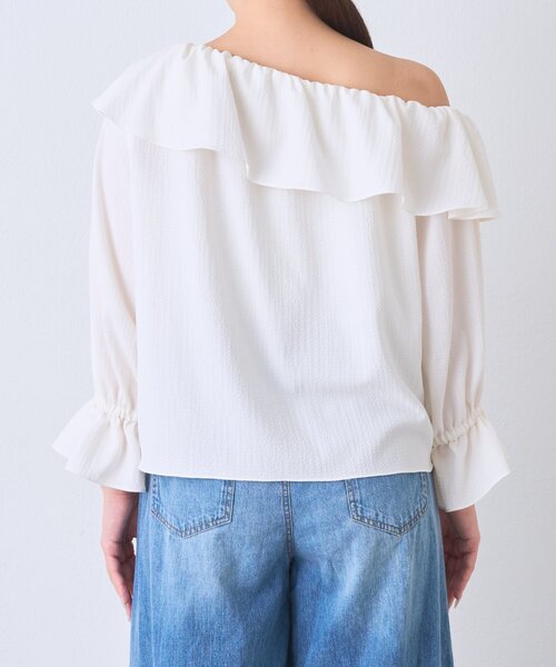 La boutique BonBon(ラブティックボンボン)の「【程よい肌見せ】アシメワンショルブラウス(シャツ/ブラウス・レディース・ネイビー/バイオレット/オフホワイト・FREE)」の12枚目の写真
